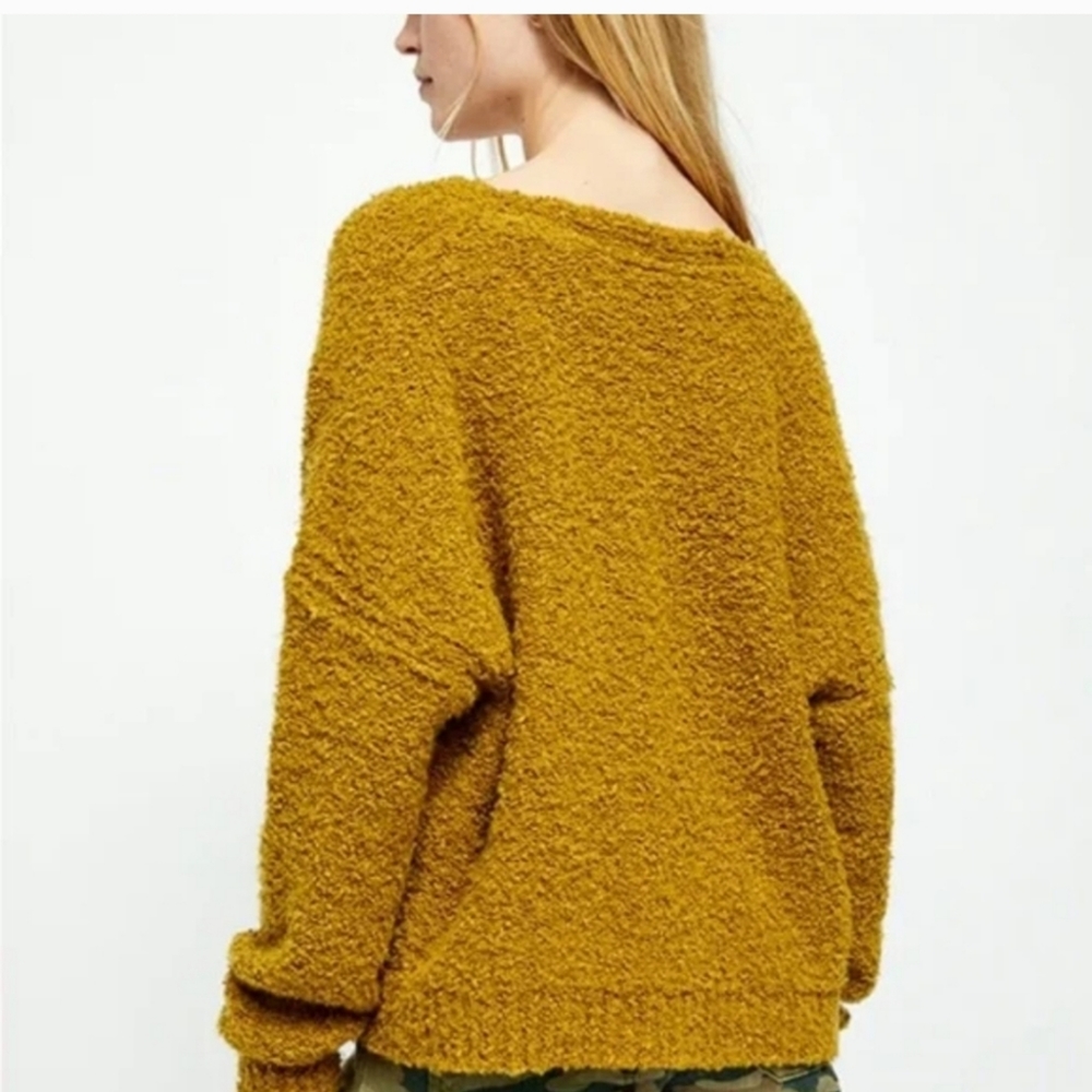 Free People Finders Keepers V Neck Drop Shoulder Boucle Nubby Slouchy Gold Small - Picture 6 of 7